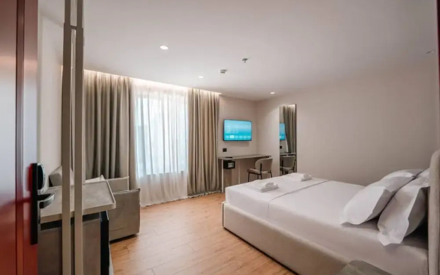 Ermes Deluxe Double Room With Sofa Bed