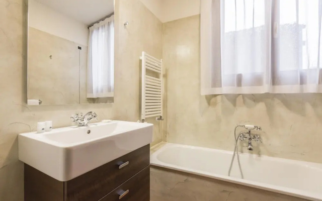 Ca Del Monastero 6 Collection