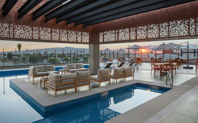 DoubleTree by Hilton Celaya