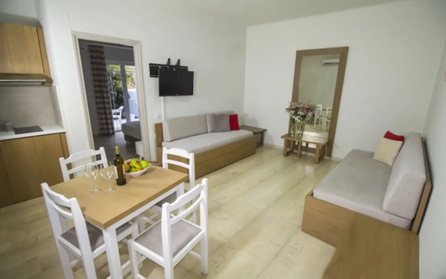 Elia Stalos Apartments