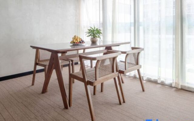 Man · Hotel（Kunming Railway Station Tangzixiang Subway station store）