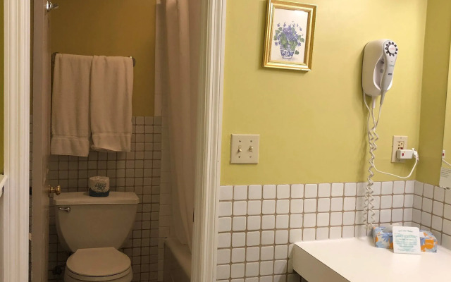 Delamater Inn