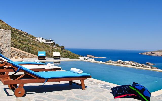 Villa in Mykonos With Private Pool