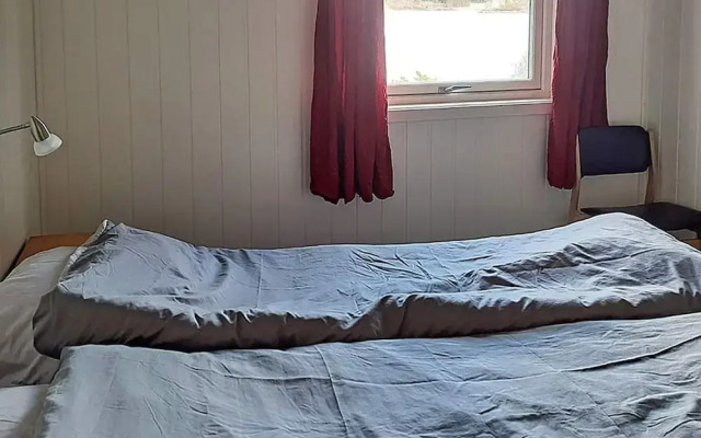 12 Person Holiday Home in Kvenvaer
