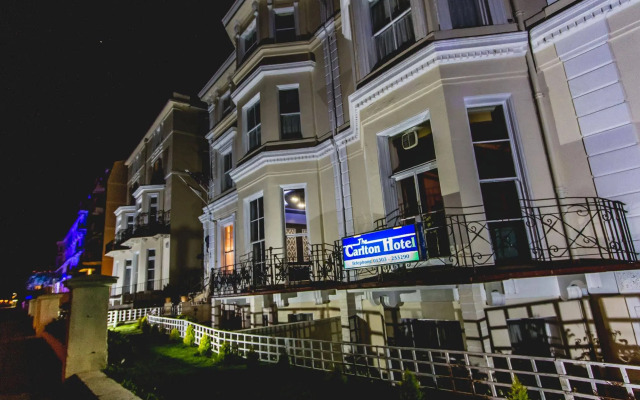 The Carlton Hotel