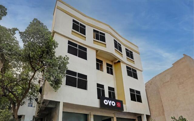 OYO 14726 Hotel Vaishnavi park