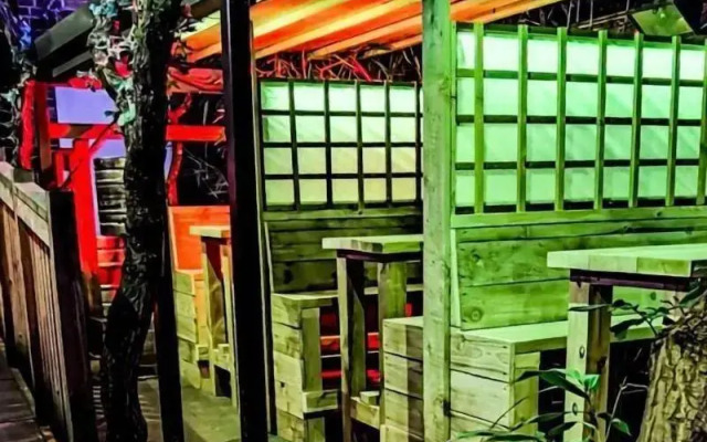 Ox Hotel Bar & Grill