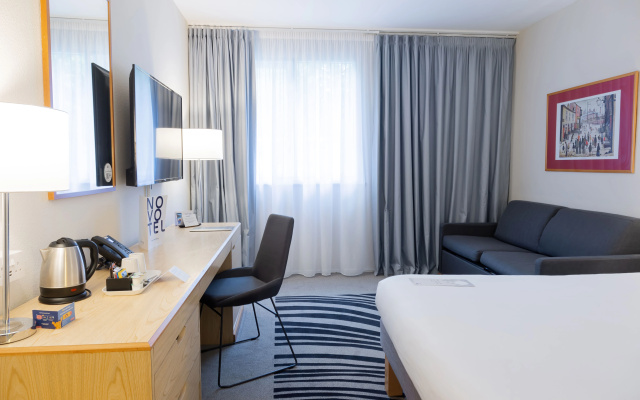 Novotel Manchester West - Image 3
