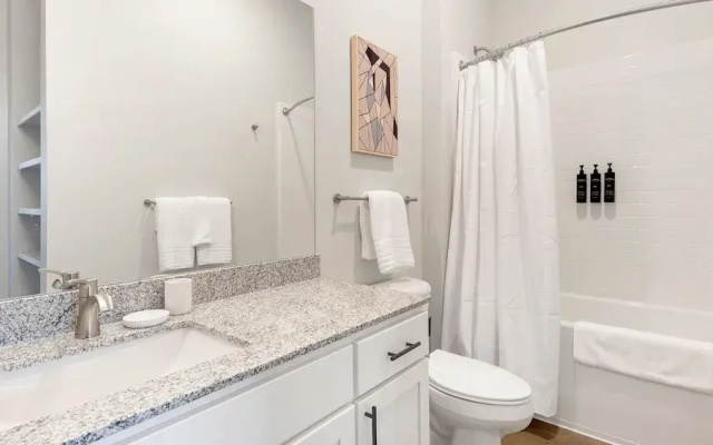 Landing Furnished Apartments - Northwest Charlotte