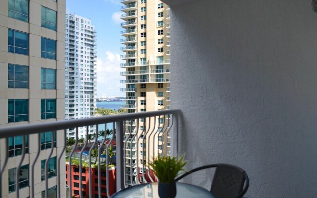 Amazing Studio Apt BRICKELL With pool