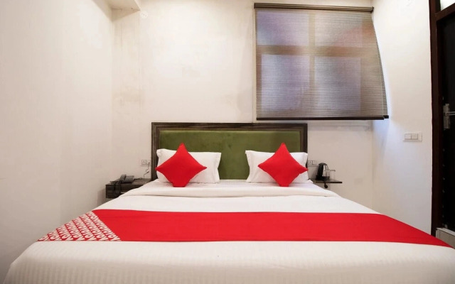 Grand Inn by OYO Rooms