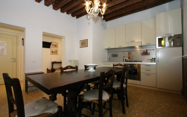 City Apartments - Leonardo