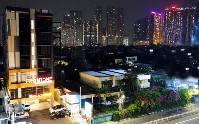 Front One Boutique Hotel Taman Anggrek