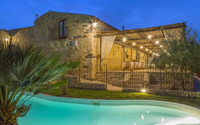 Masseria Fortificata Lo Zafferaneto