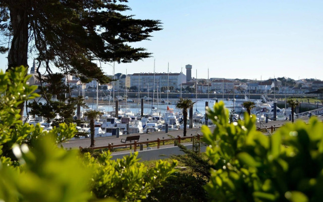 Hotel The Originals Saint-Gilles-Croix-de-Vie Port la Vie (ex Inter-Ho