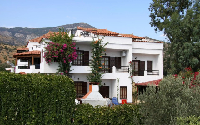 Hotel Mary