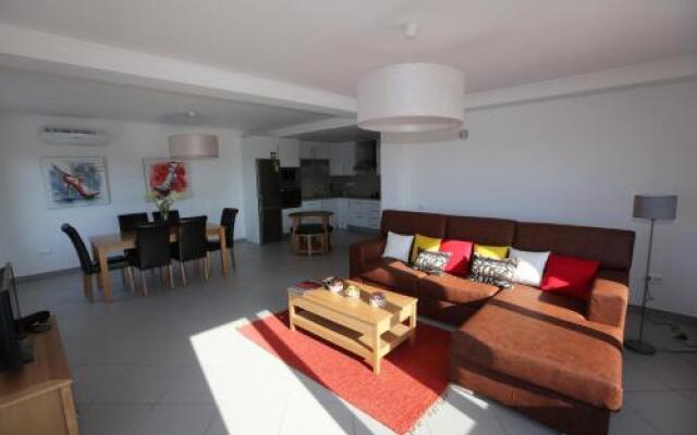 Exclusive new apartment in Tavira