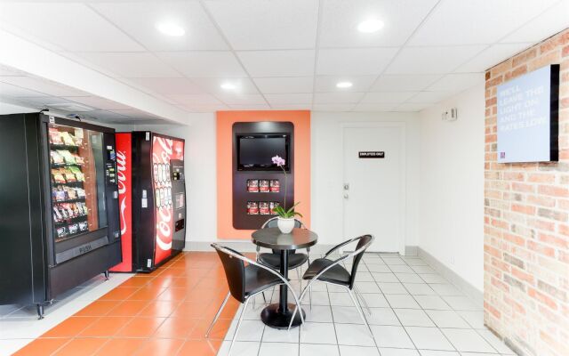 OYO Hotel Houston Katy Freeway