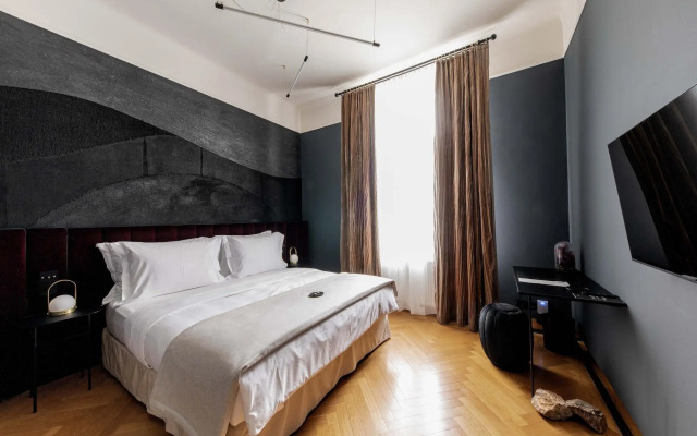 Zola Hotel - Palais de Bohème