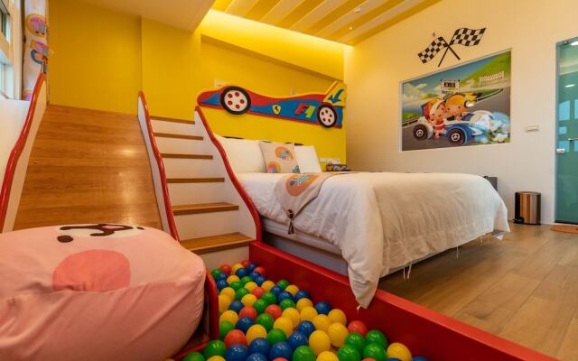 Honeysuckle Family Castle