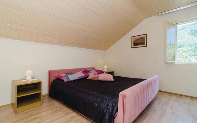 Stunning Home in Gruda With Wifi and 3 Bedrooms