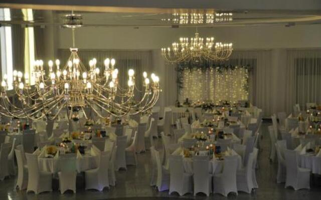 Hotel DYMINY