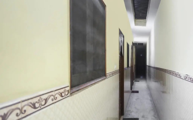 Raunak Guest House by OYO Rooms