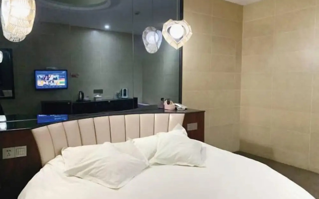 MOLAN Hotel（Fangte Second Phase Store）