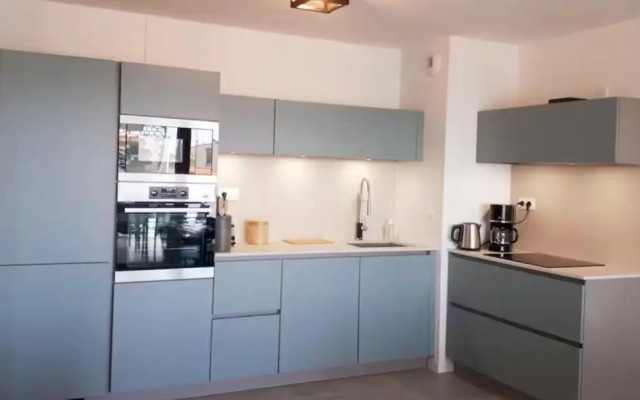 T2 avec balcon tout équipé 300m marché central