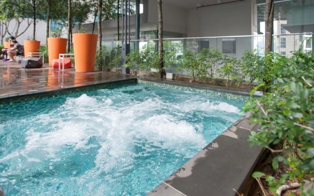 S4 Designer Suites - KLCC - KL Tower - Netflix - WIFI