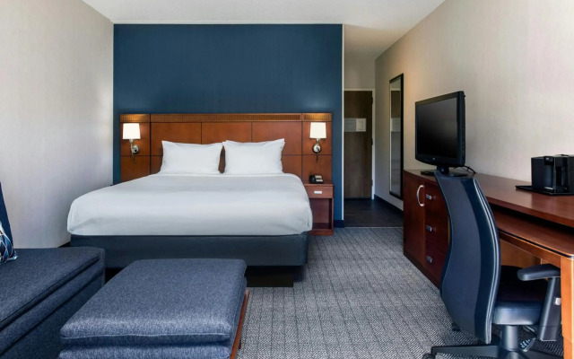 Courtyard by Marriott Phoenix Airport