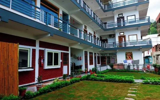 Manzil Hostel