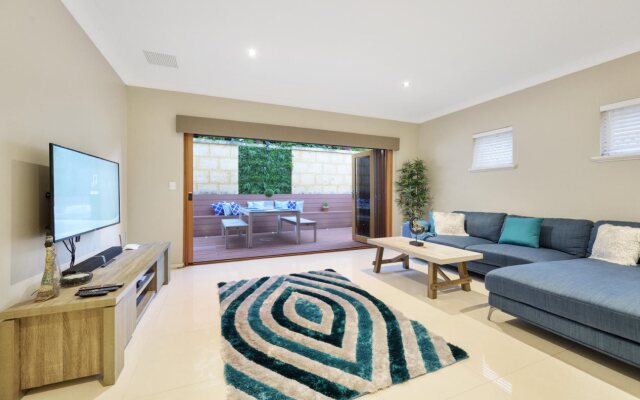 Sorrento Beach Manor