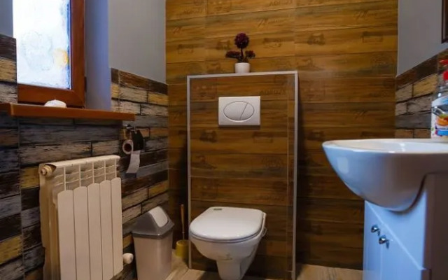 Mountain Road Hostel