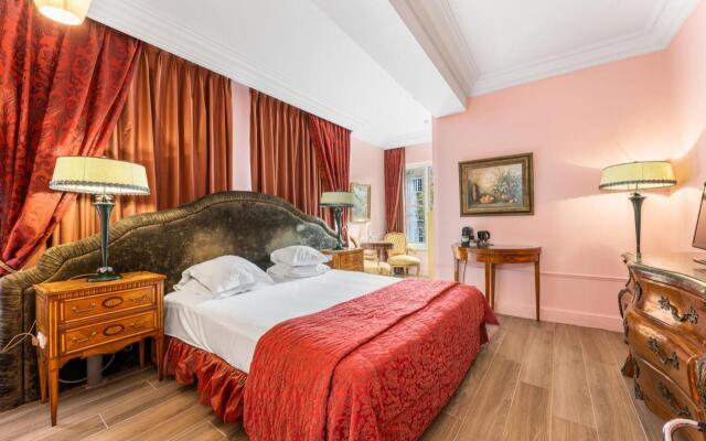 Bord'Eau Luxury Canal Suites