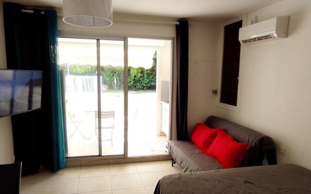 Studio In Saint Anne With Shared Pool Enclosed Garden And Wifi