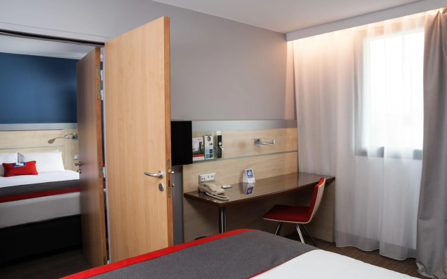 Holiday Inn Express Toulouse Airport by IHG