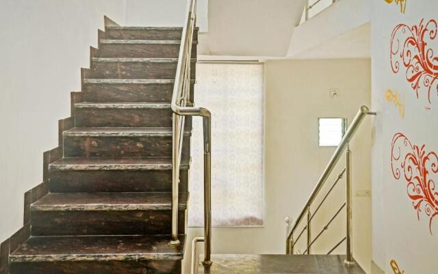 Collection O Hotel Thakur