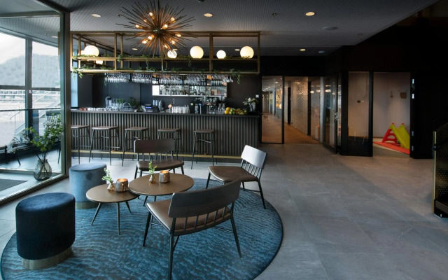 Mandal Hotel