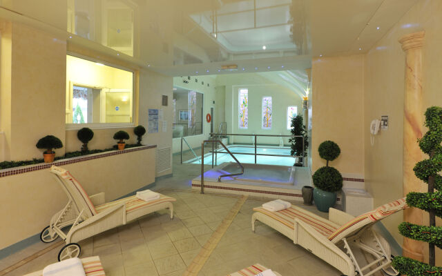 Clifton Park Hotel - Exclusive to Adults