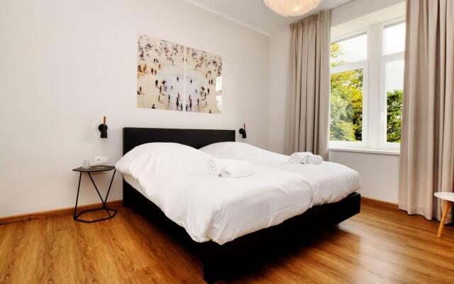 Opulent Holiday Home in Spa with Sauna, Hot Tub, Playroom