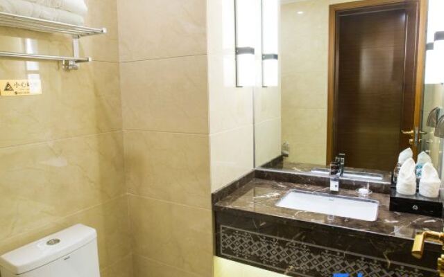 Heyuan Business Hotel