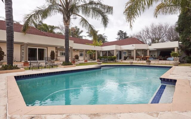 Bed and Breakfast on Melrose