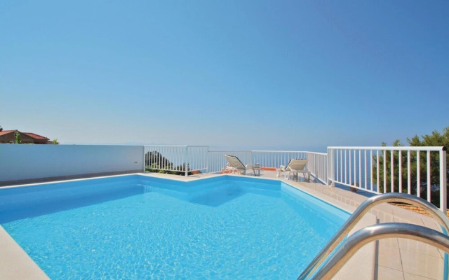 Amazing Home in Dingac-potocine With Wifi and 2 Bedrooms