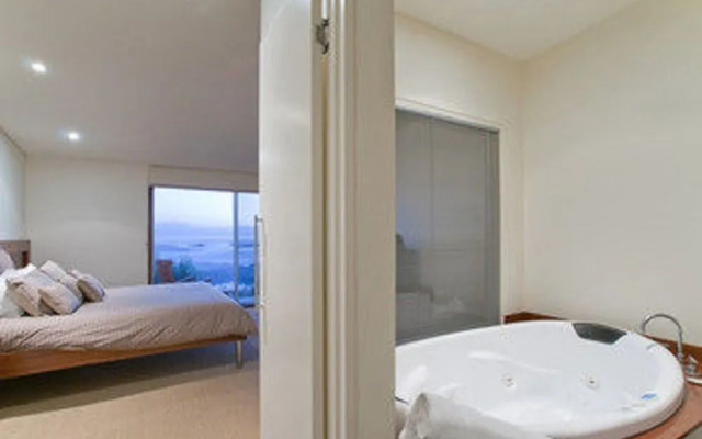 Hearn's Beachside Villa 4