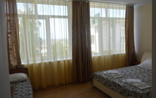 Черноморский