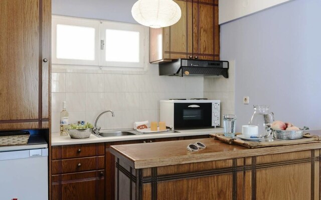 Bright Blue Studio near Stone Tower 1690 • Andros