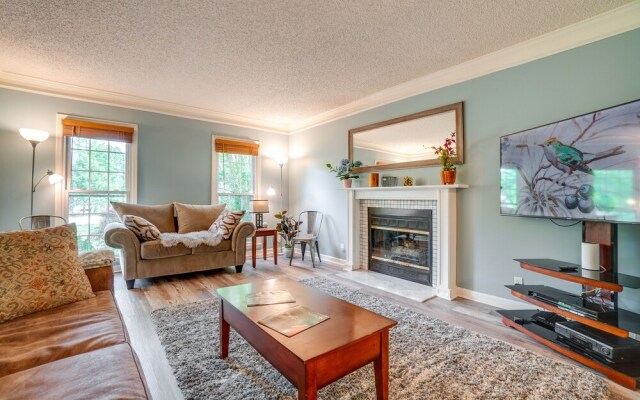 Pet-friendly Franklin Home ~ 21 Mi to Nashville!