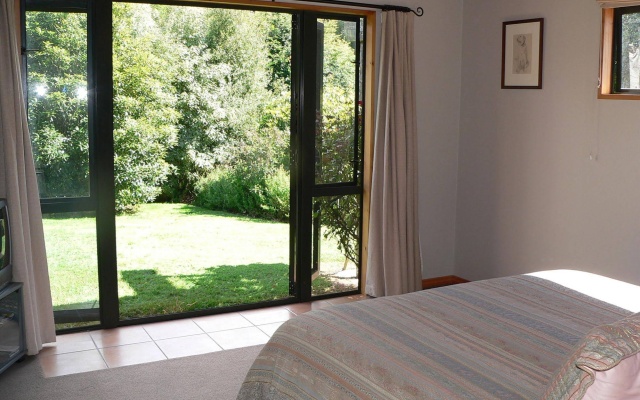 Leithview Bed & Breakfast – Guest Rooms – Dunedin