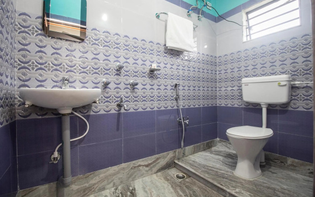 OYO 14795 Hotel Priyanshu